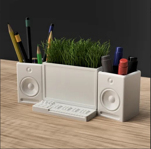 Speaker-Themed Desk Organizer