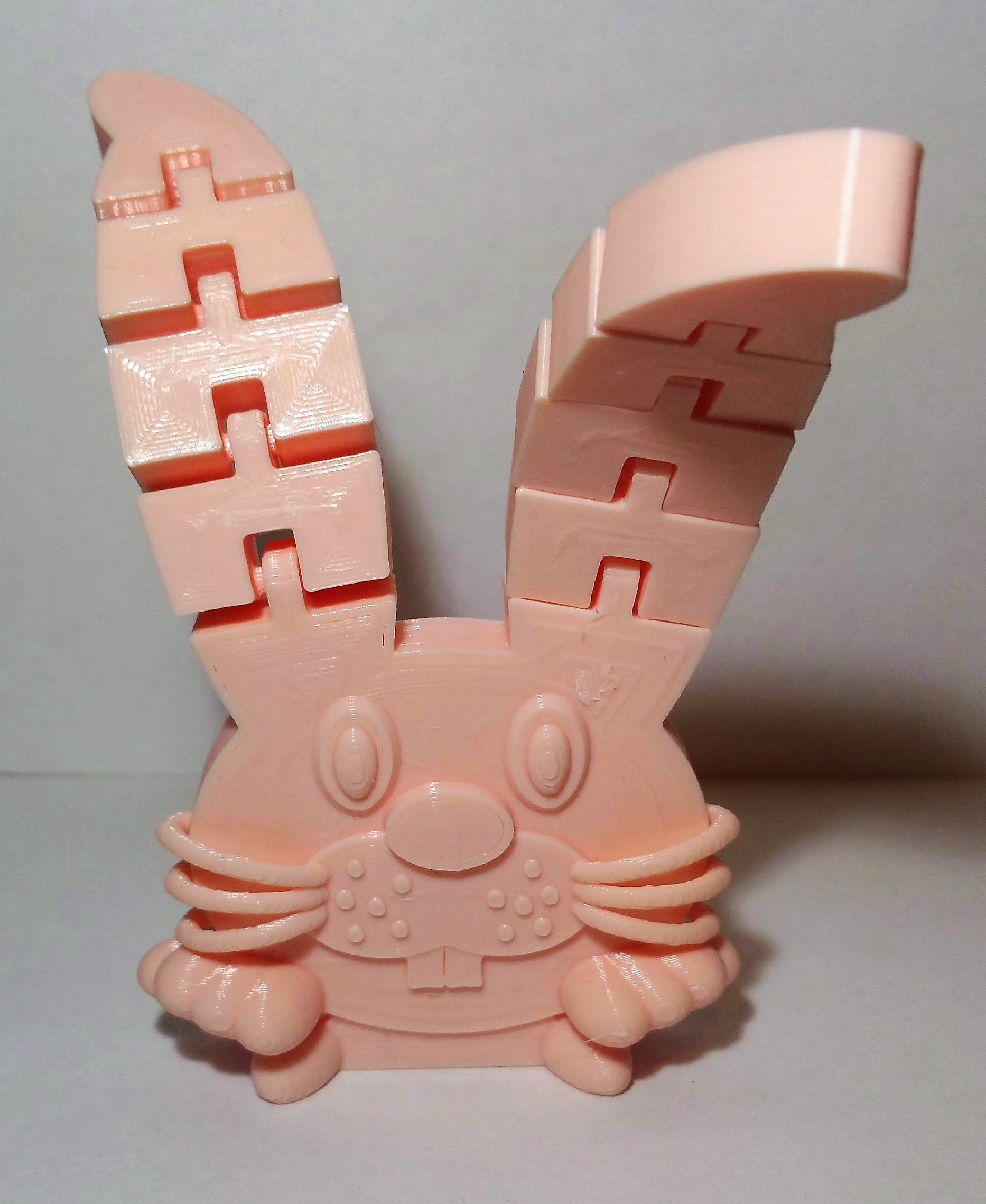 Coniglietto di Pasqua con orecchie articolate