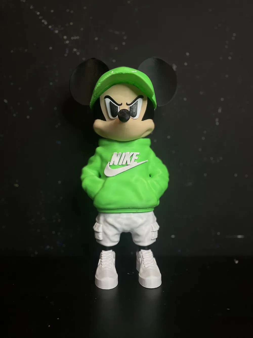 Topolino in stile urban, figura da collezione